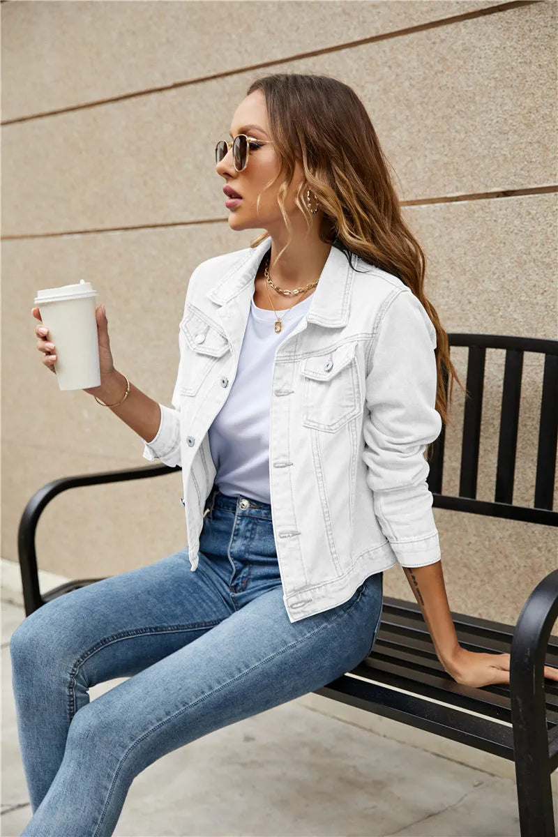 LeRoxy - Stijlvol en tijdloos: het perfecte Kort Denim Jasje voor elke gelegenheid!