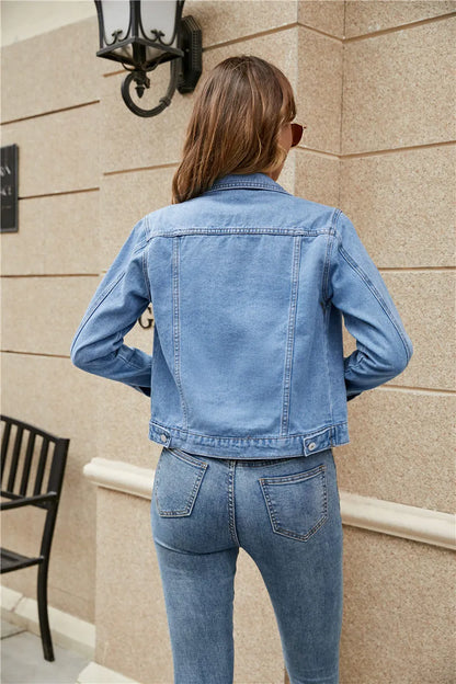 LeRoxy - Stijlvol en tijdloos: het perfecte Kort Denim Jasje voor elke gelegenheid!